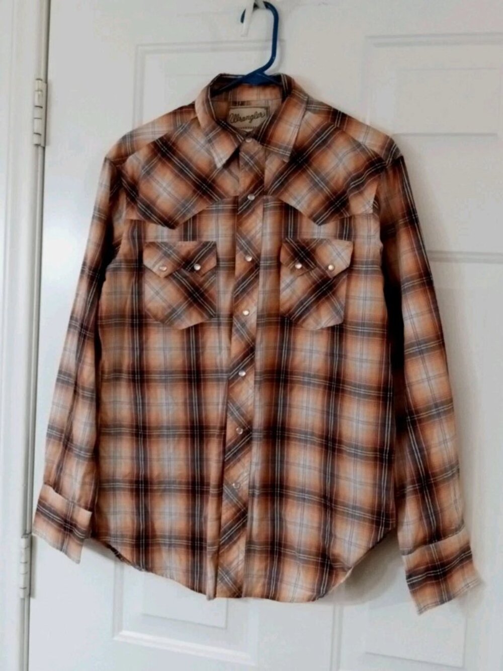 Wrangler Western Fashion Pearl Snaps Rodeo Shirt Mens Medium Orange Brown Plaid